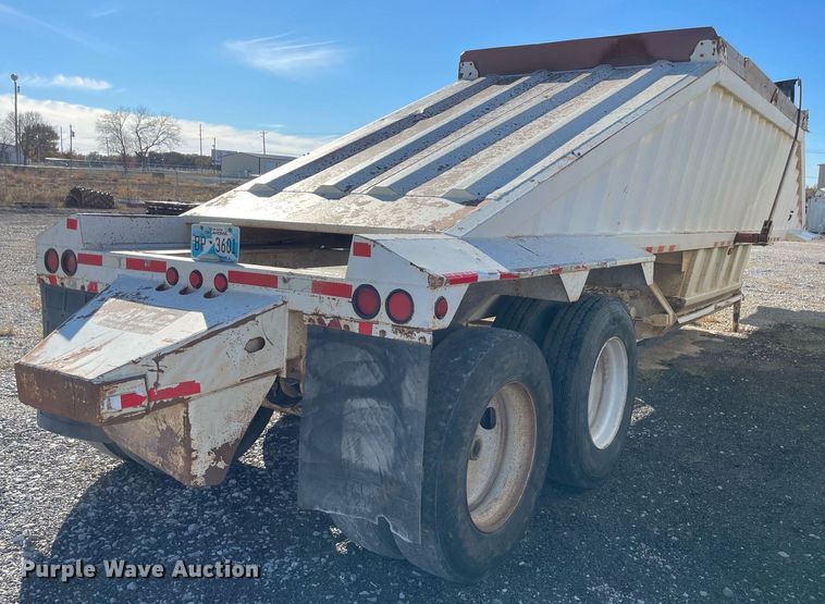 image for item LV9209 2006 CPS SBD-240  bottom dump trailer