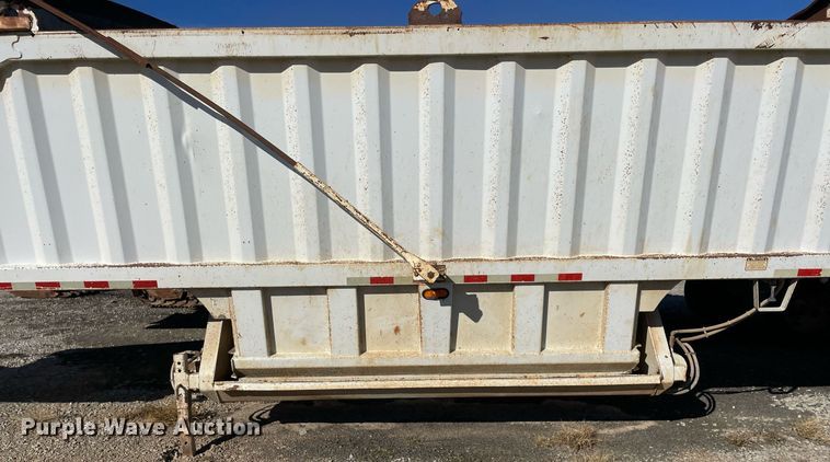 image for item LV9209 2006 CPS SBD-240  bottom dump trailer