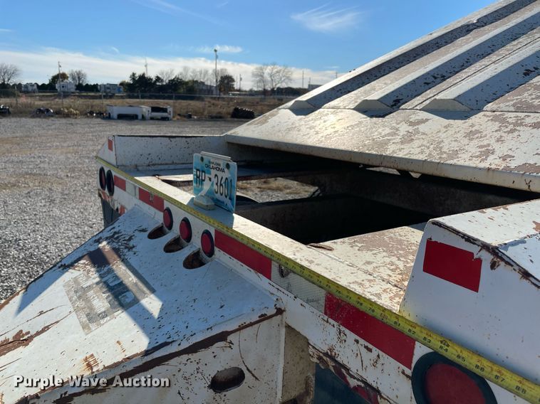 image for item LV9209 2006 CPS SBD-240  bottom dump trailer
