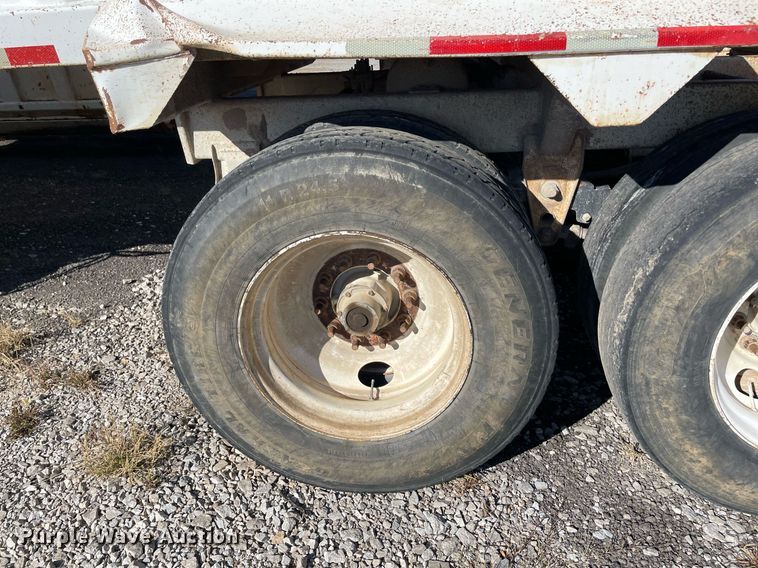 image for item LV9209 2006 CPS SBD-240  bottom dump trailer