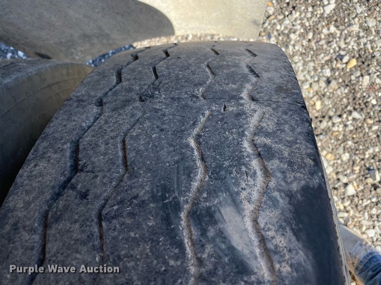 image for item LV9209 2006 CPS SBD-240  bottom dump trailer