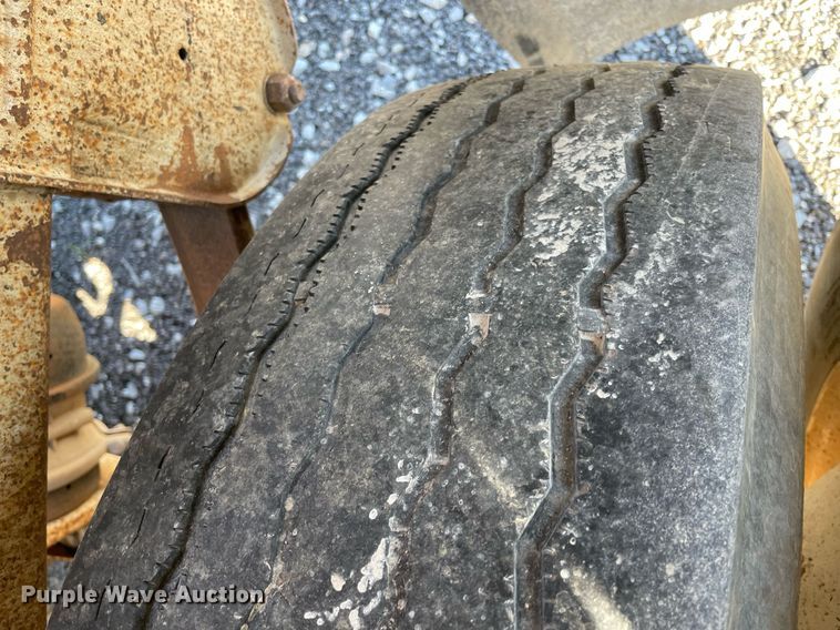 image for item LV9209 2006 CPS SBD-240  bottom dump trailer