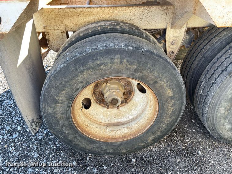 image for item LV9209 2006 CPS SBD-240  bottom dump trailer