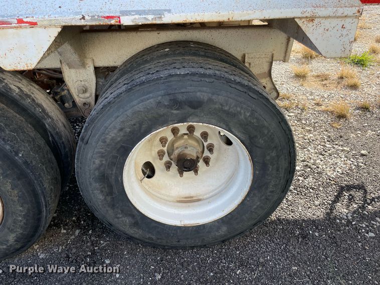 image for item LV9209 2006 CPS SBD-240  bottom dump trailer