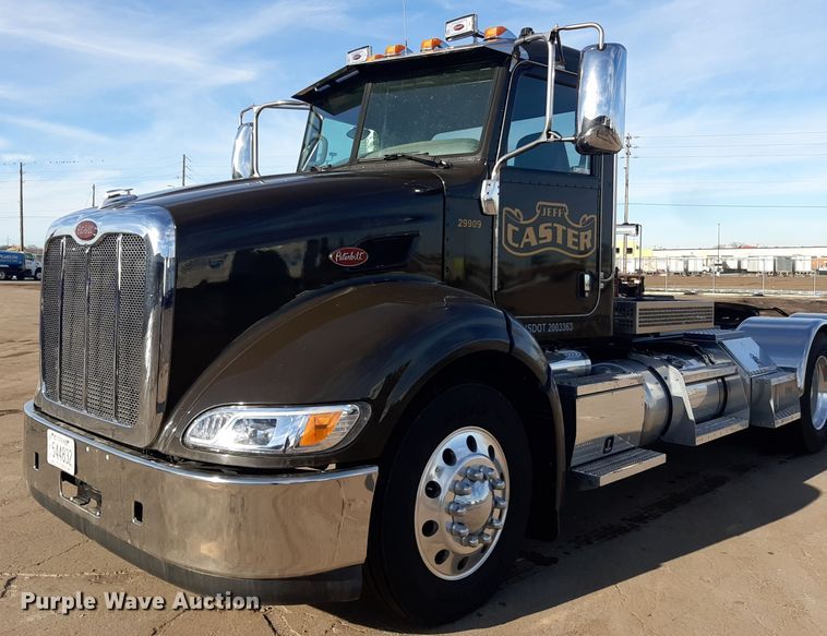 image for item LX9870 2011 Peterbilt 384  semi truck