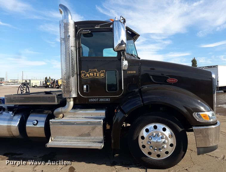 image for item LX9870 2011 Peterbilt 384  semi truck