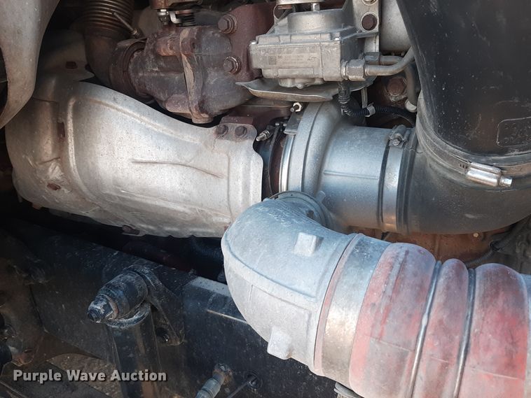 image for item LX9953 2014 Freightliner Cascadia  semi truck