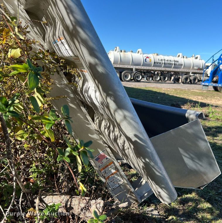 image for item MH9991 (2) Merritt aluminum headache racks