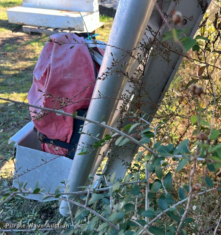 image for item MH9991 (2) Merritt aluminum headache racks