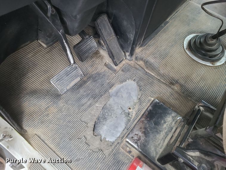 image for item MI9855 1994 Freightliner FLD  semi truck