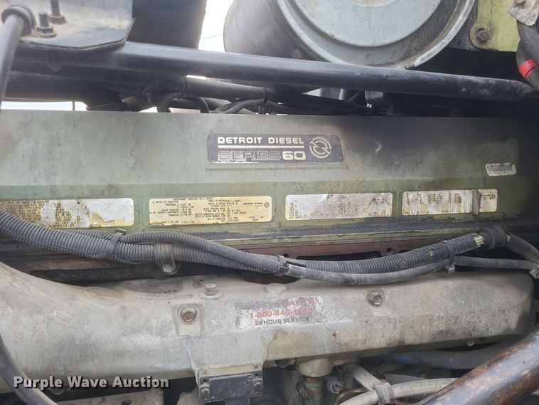 image for item MI9855 1994 Freightliner FLD  semi truck