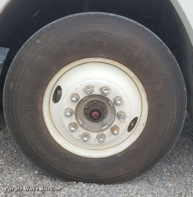 image for item MI9855 1994 Freightliner FLD  semi truck