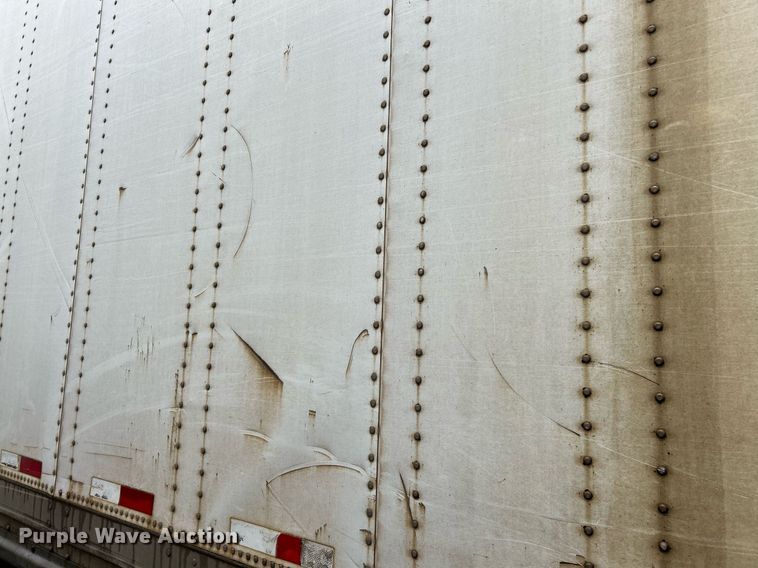 image for item NE9600 1994 Hyundai HDM-48WH-V3261  dry van trailer