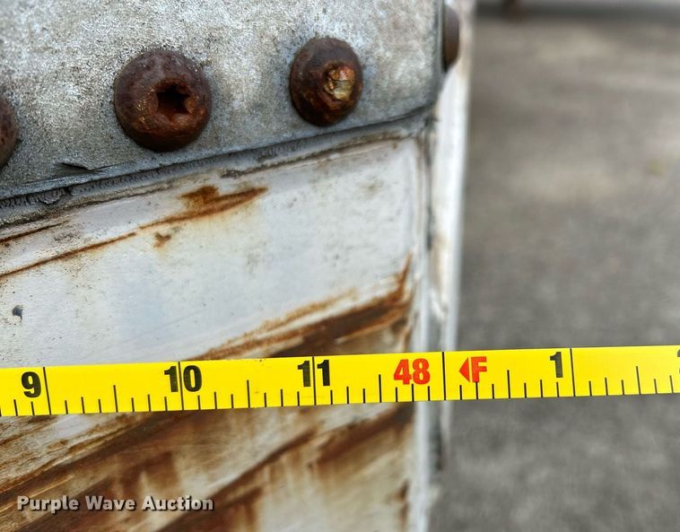 image for item NE9600 1994 Hyundai HDM-48WH-V3261  dry van trailer