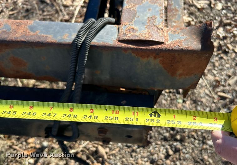 image for item NE9640 2007 Ford LCF  truck cab and chassis