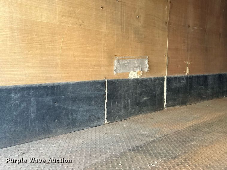 image for item NL9265 2000 Trailmobile  dry van trailer