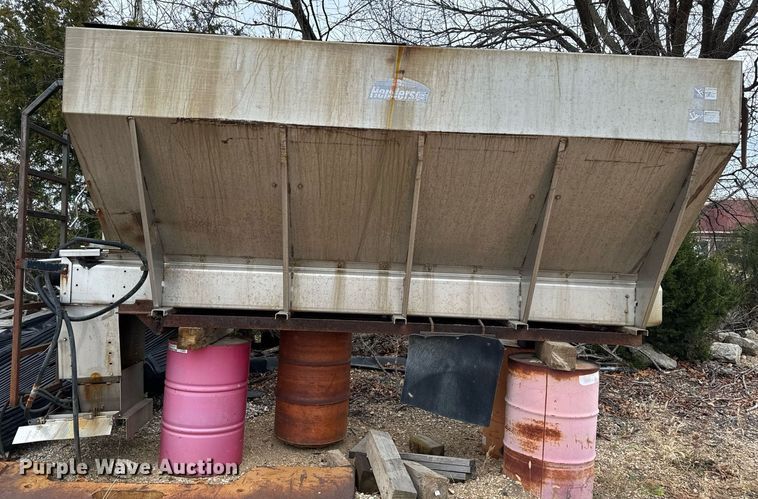 image for item NM9113 Spreader & snow plow