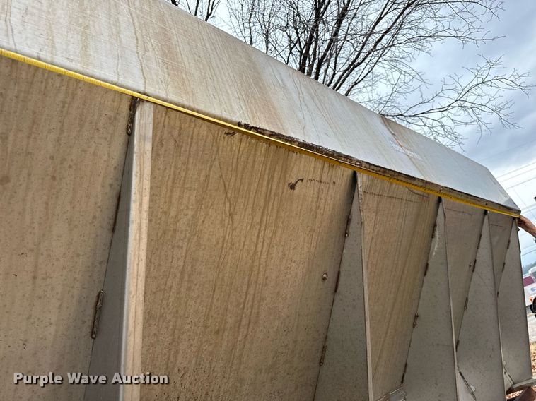 image for item NM9113 Spreader & snow plow