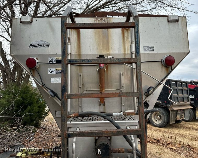 image for item NM9113 Spreader & snow plow