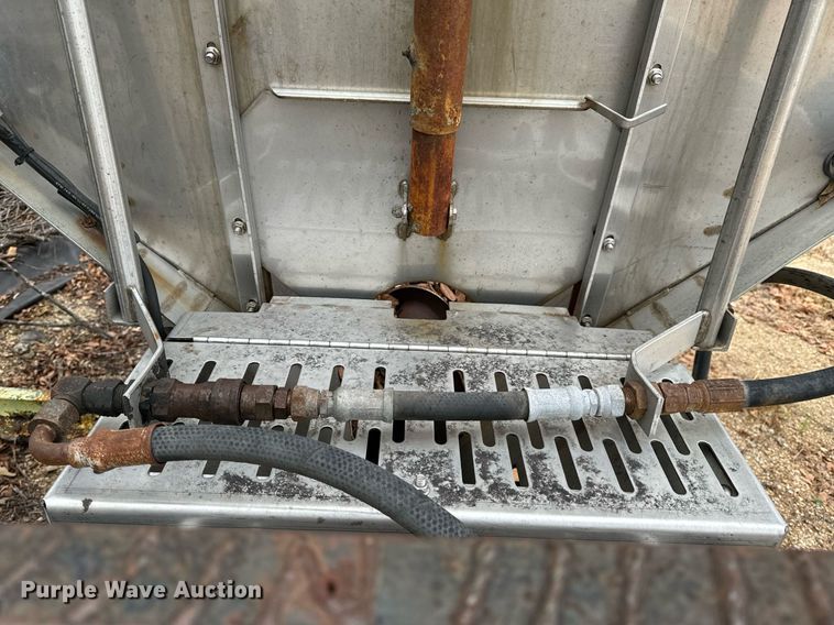 image for item NM9113 Spreader & snow plow