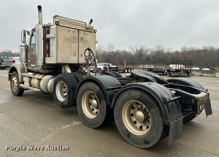 image for item NM9130 2012 Western Star 4900FA  semi truck