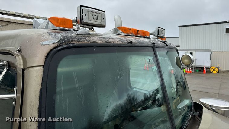 image for item NM9130 2012 Western Star 4900FA  semi truck