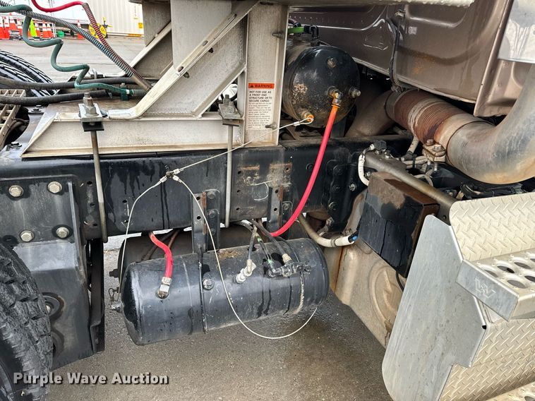 image for item NM9130 2012 Western Star 4900FA  semi truck