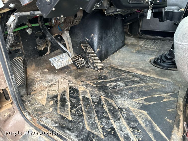 image for item NM9130 2012 Western Star 4900FA  semi truck