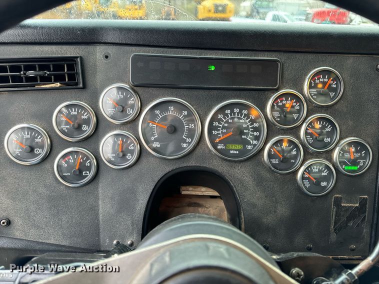 image for item NM9130 2012 Western Star 4900FA  semi truck