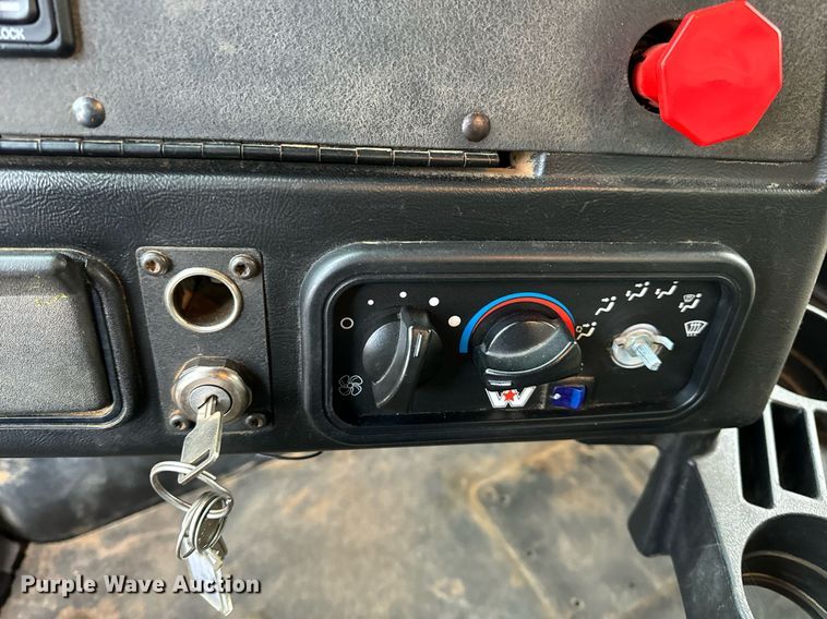 image for item NM9130 2012 Western Star 4900FA  semi truck