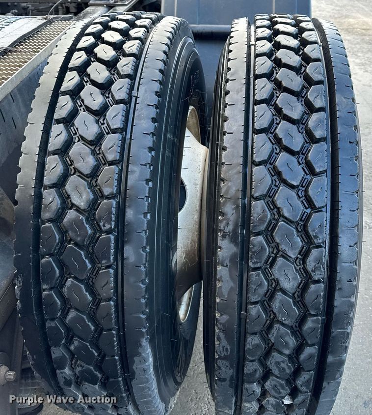 image for item NM9130 2012 Western Star 4900FA  semi truck