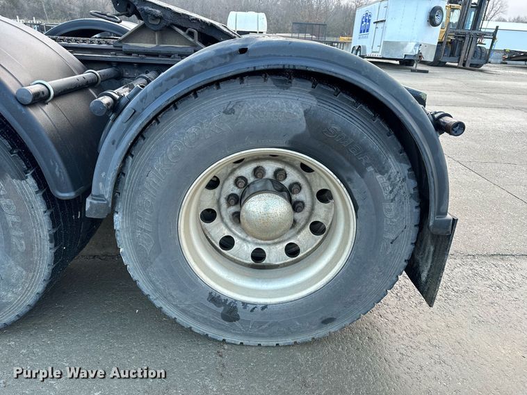 image for item NM9130 2012 Western Star 4900FA  semi truck