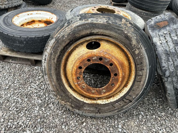 image for item NM9143 Wheels & tires