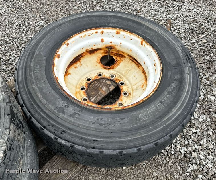 image for item NM9143 Wheels & tires