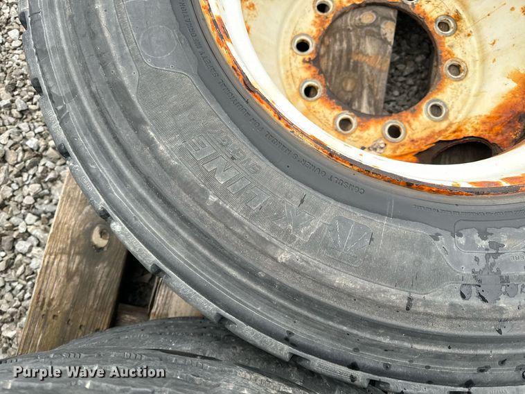 image for item NM9143 Wheels & tires