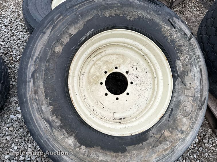 image for item NM9143 Wheels & tires