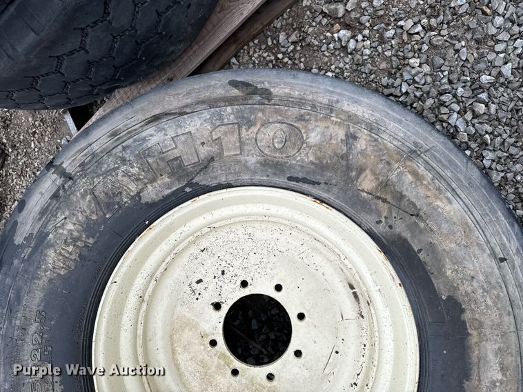 image for item NM9143 Wheels & tires