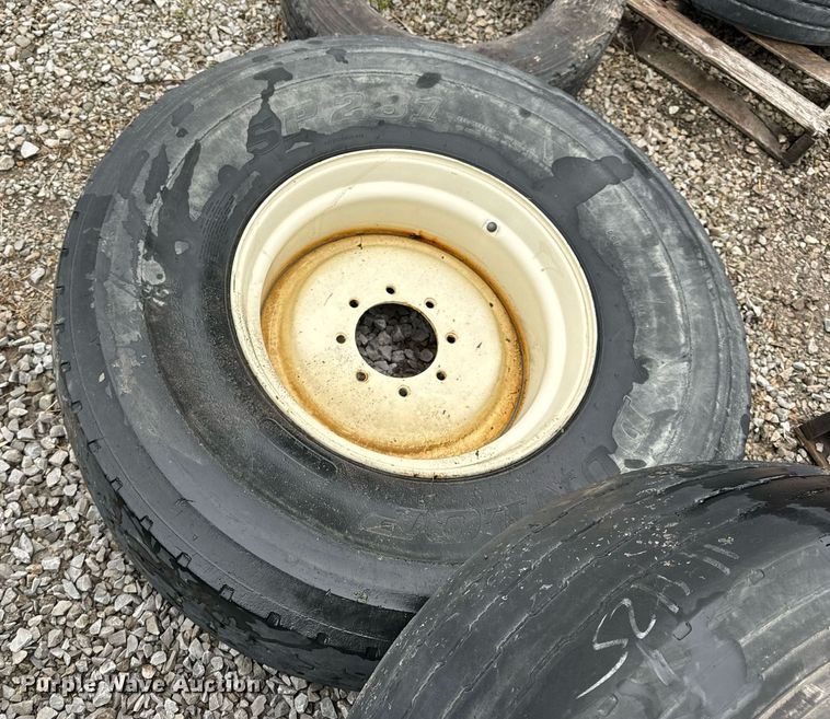 image for item NM9143 Wheels & tires