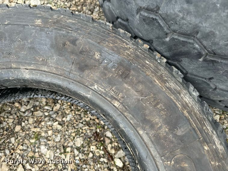 image for item NM9143 Wheels & tires