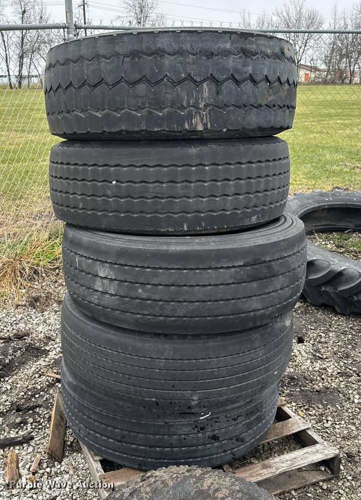 image for item NM9143 Wheels & tires