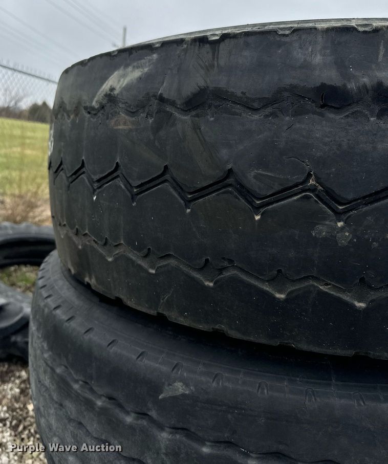 image for item NM9143 Wheels & tires