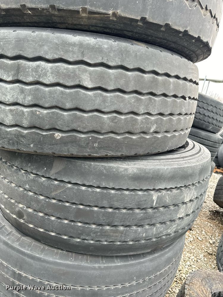 image for item NM9143 Wheels & tires