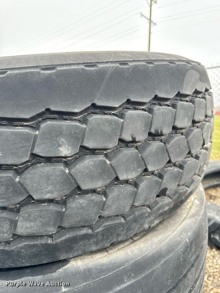 image for item NM9143 Wheels & tires