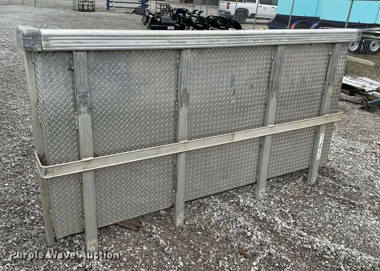 image for item NM9145 East  aluminum headache rack