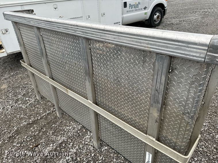 image for item NM9145 East  aluminum headache rack