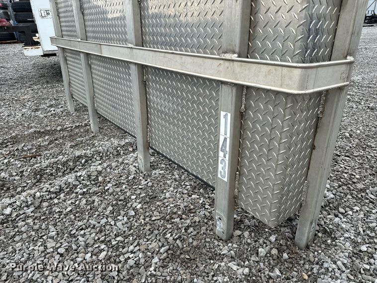 image for item NM9145 East  aluminum headache rack