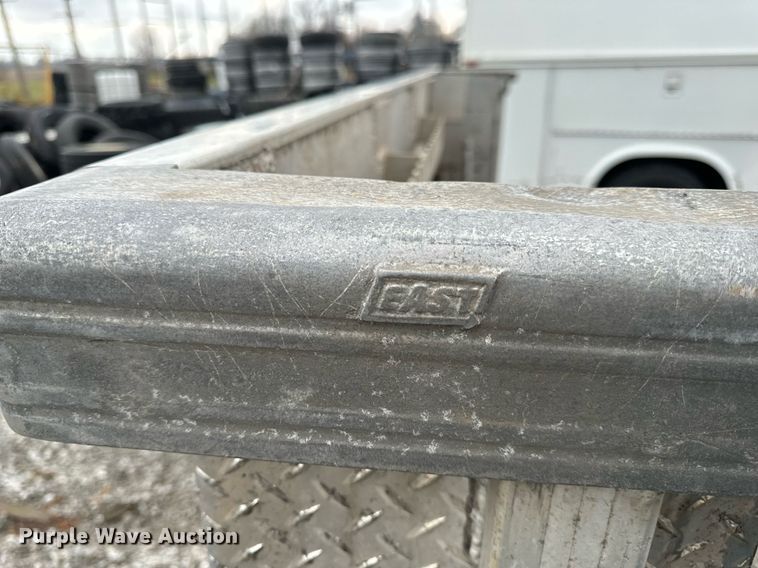 image for item NM9145 East  aluminum headache rack