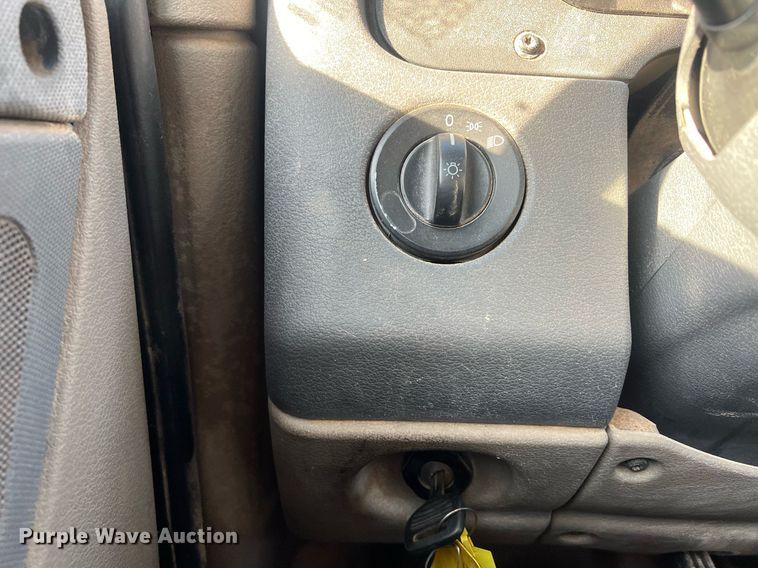 image for item NN9311 2016 Freightliner Cascadia  semi truck