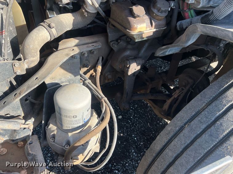 image for item NN9311 2016 Freightliner Cascadia  semi truck