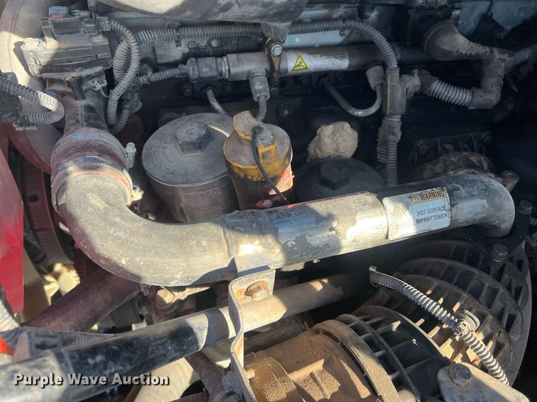 image for item NN9311 2016 Freightliner Cascadia  semi truck